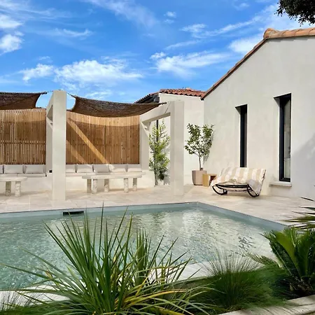 Avec Piscine Aux Portes D'uzes Villa